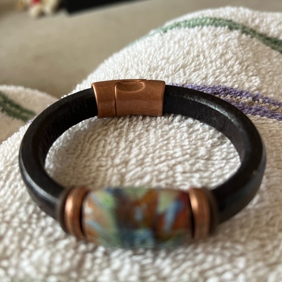 Bracelets - Picture 5 of 5